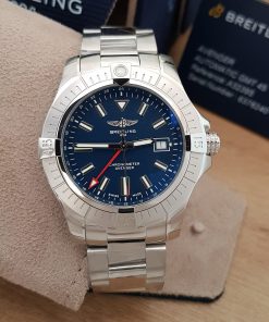 Breitling Avenger II GMT 45 bekas