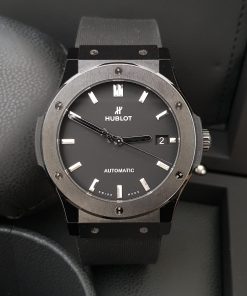 Jam Tangan Hublot Big Bang Black Magic "Chronograph